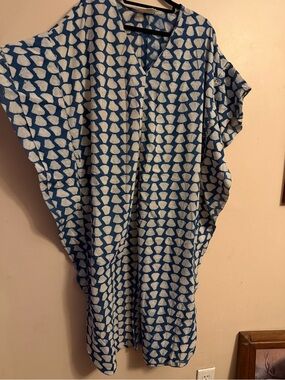 Mirth Women's Blue and White Printed Midi Caftan Dress
